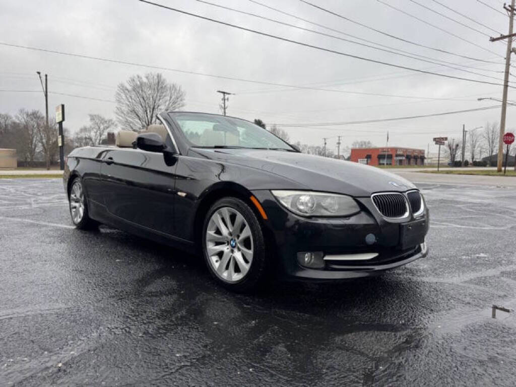 Used 2012 BMW 328i Convertible image 4