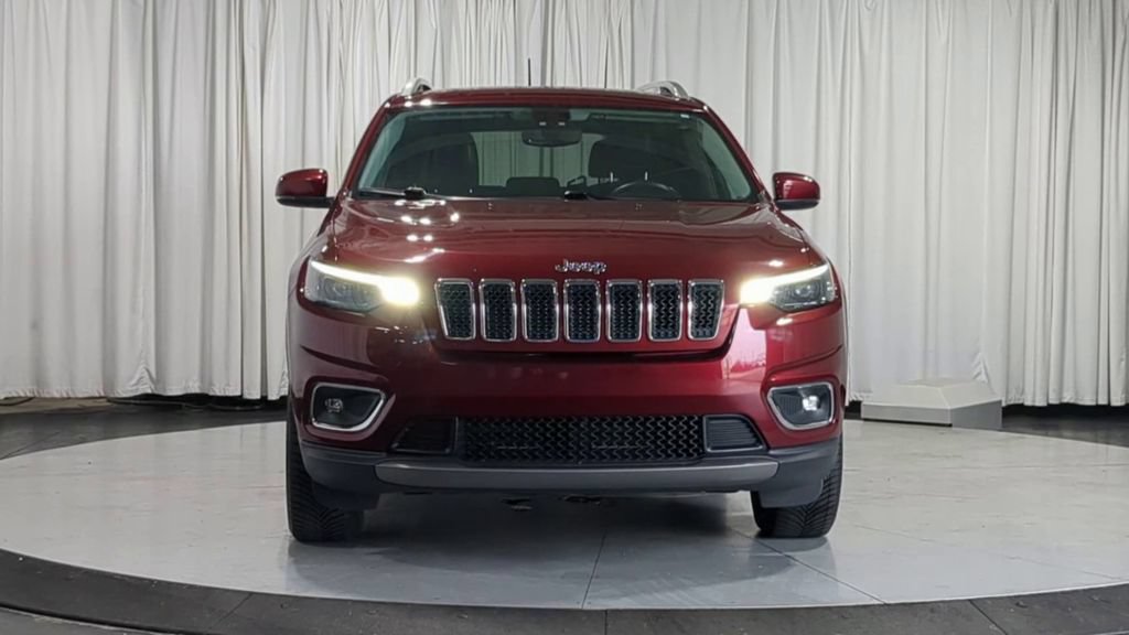Used 2019 Jeep Cherokee Limited AWD/4WD image 3