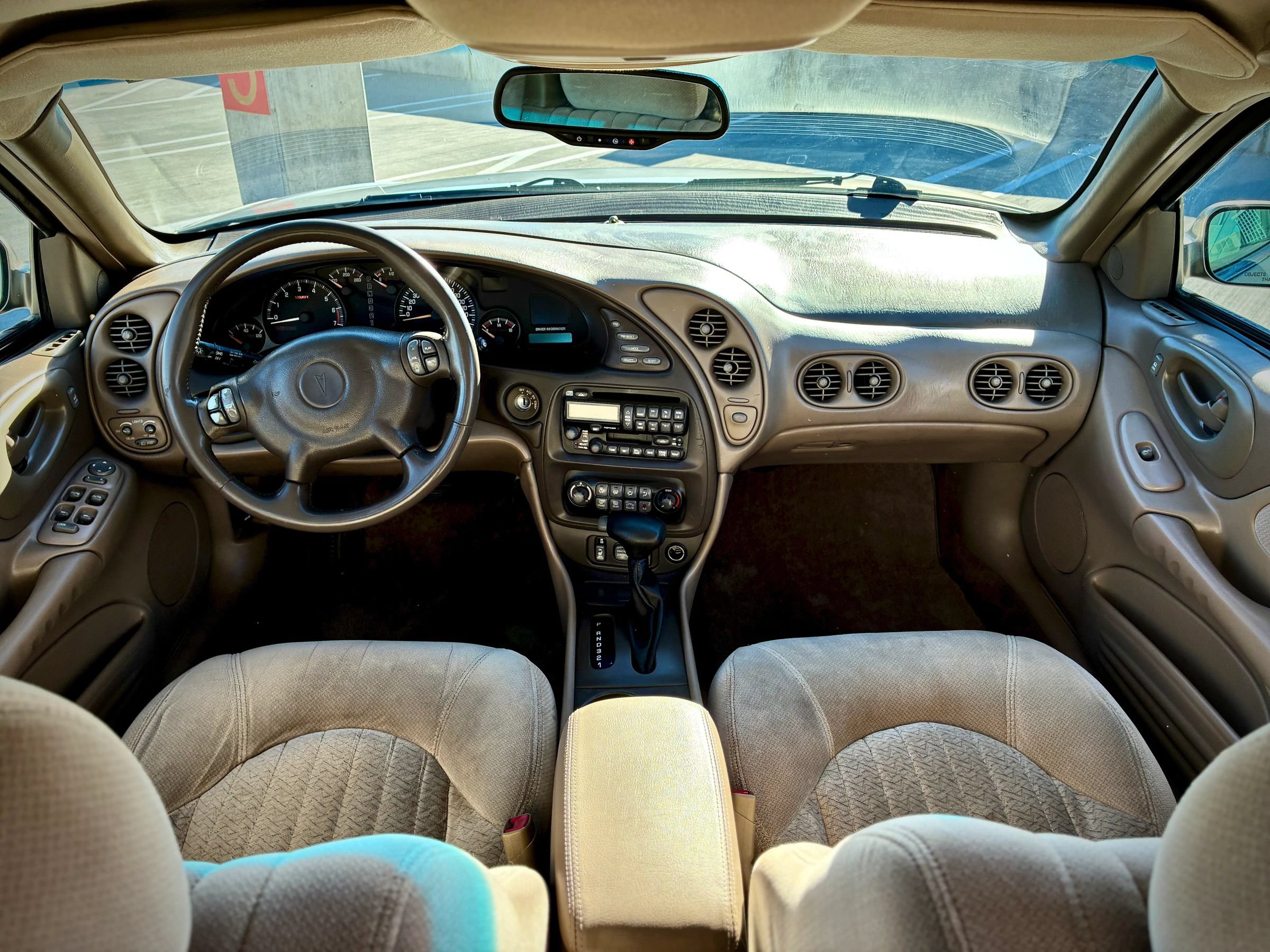 Used 2003 Pontiac Bonneville SLE FWD image 47