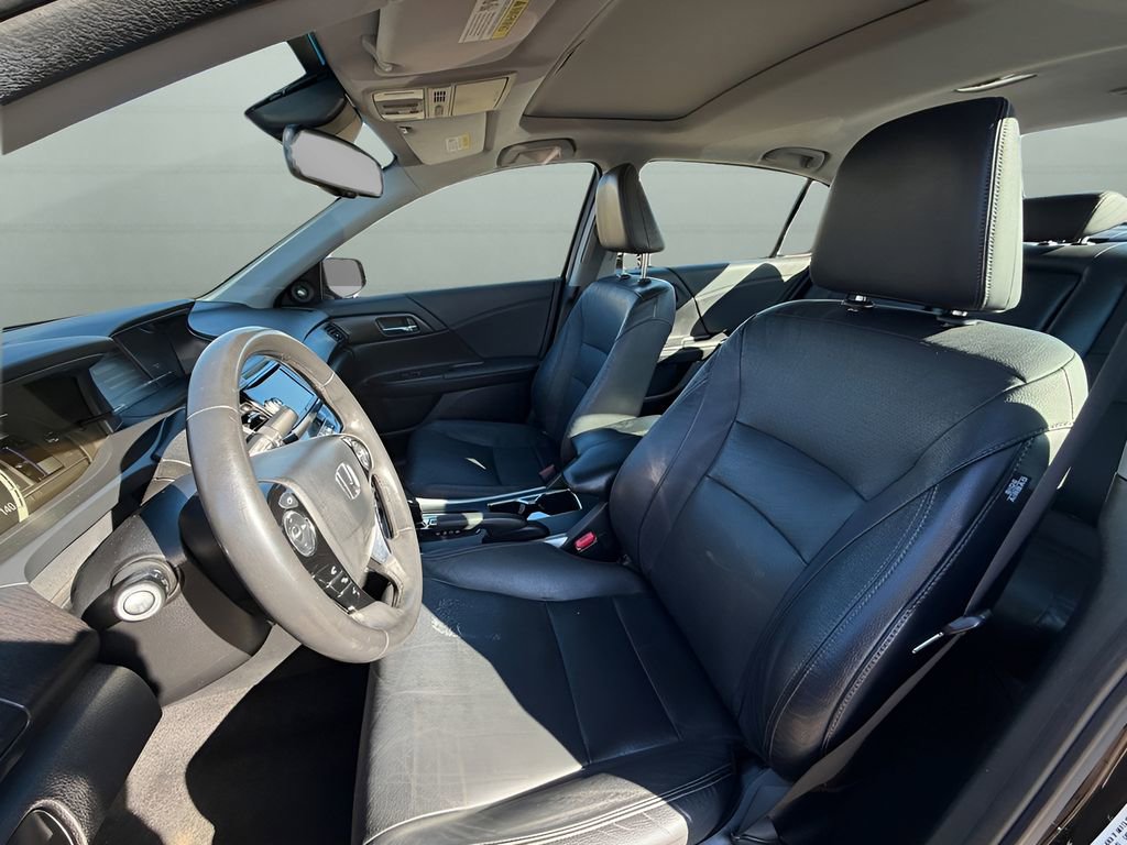 Used 2014 Honda Accord Touring image 10