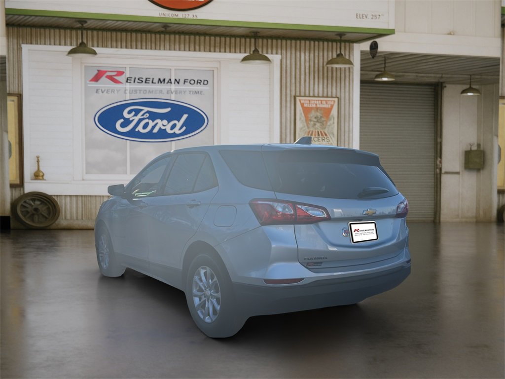 Used 2019 Chevrolet Equinox LS w/ LS Convenience Package image 4