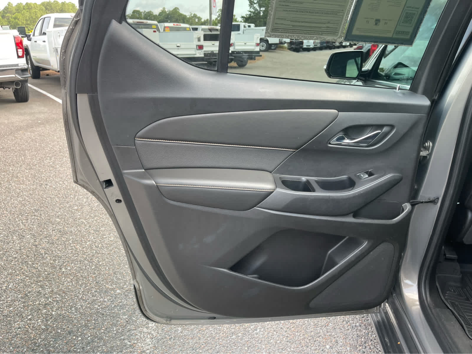 Used 2019 Chevrolet Traverse Premier w/ Driver Confidence II Package FWD image 19