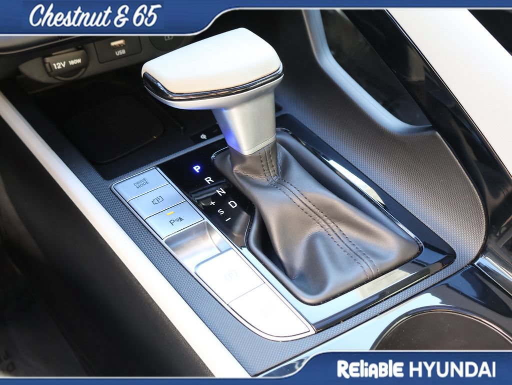 Certified 2024 Hyundai Elantra Limited FWD image 39