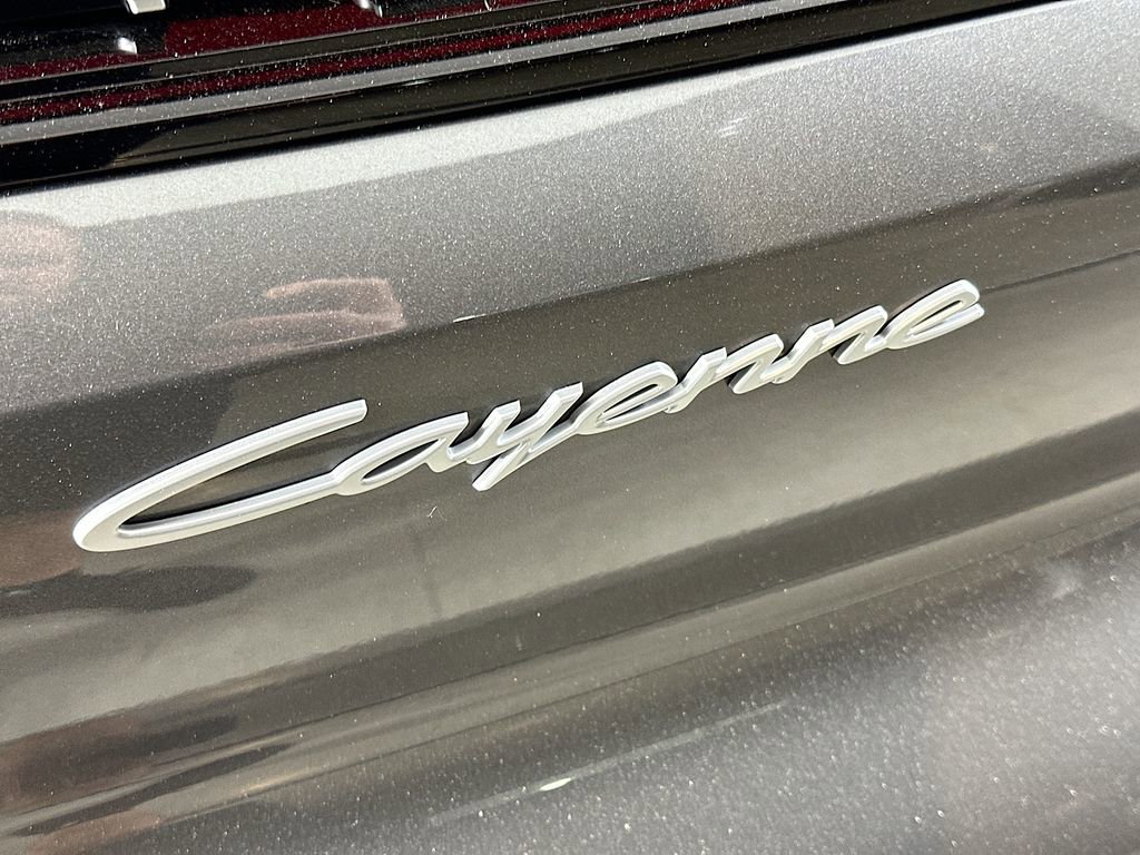 New 2025 Porsche Cayenne image 34