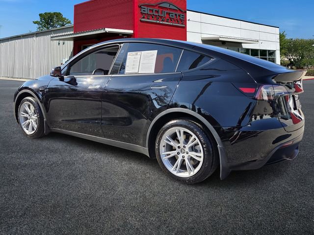 Used 2024 Tesla Model Y Long Range image 3