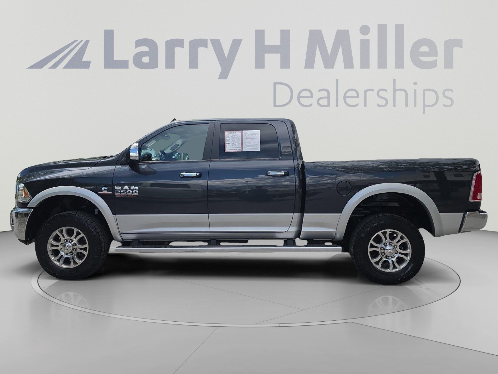 Used 2015 RAM 2500 Laramie AWD/4WD image 2
