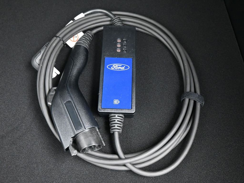 New 2025 Ford Escape SE w/ PHEV Premium Package image 26