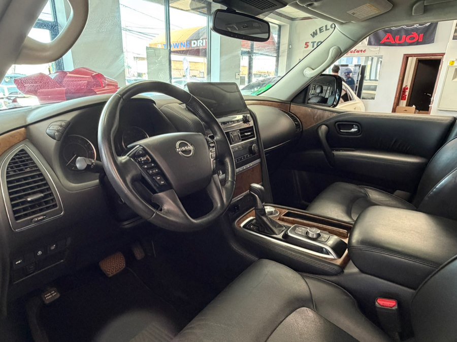 Used 2023 Nissan Armada SL w/ Captain's Chairs Package AWD/4WD image 25