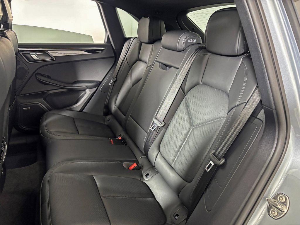 New 2026 Porsche Macan image 34