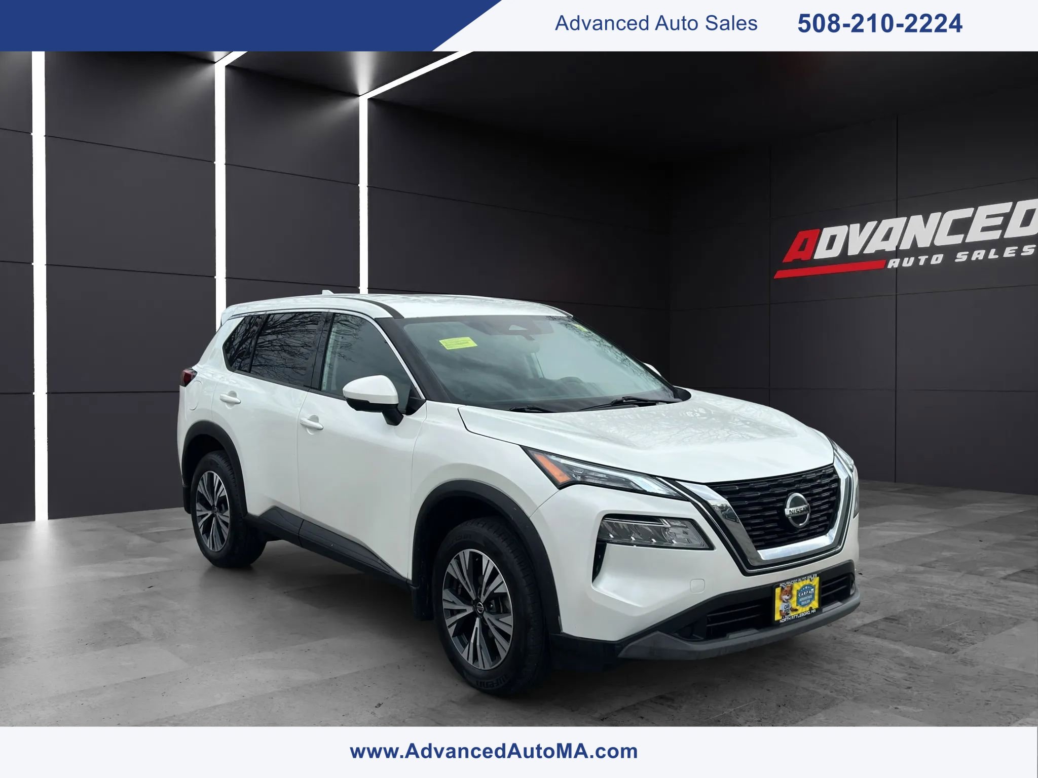Used 2021 Nissan Rogue SV image 1