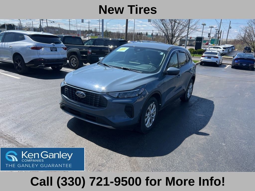 Used 2023 Ford Escape Active w/ Tech Pack #2 image 2