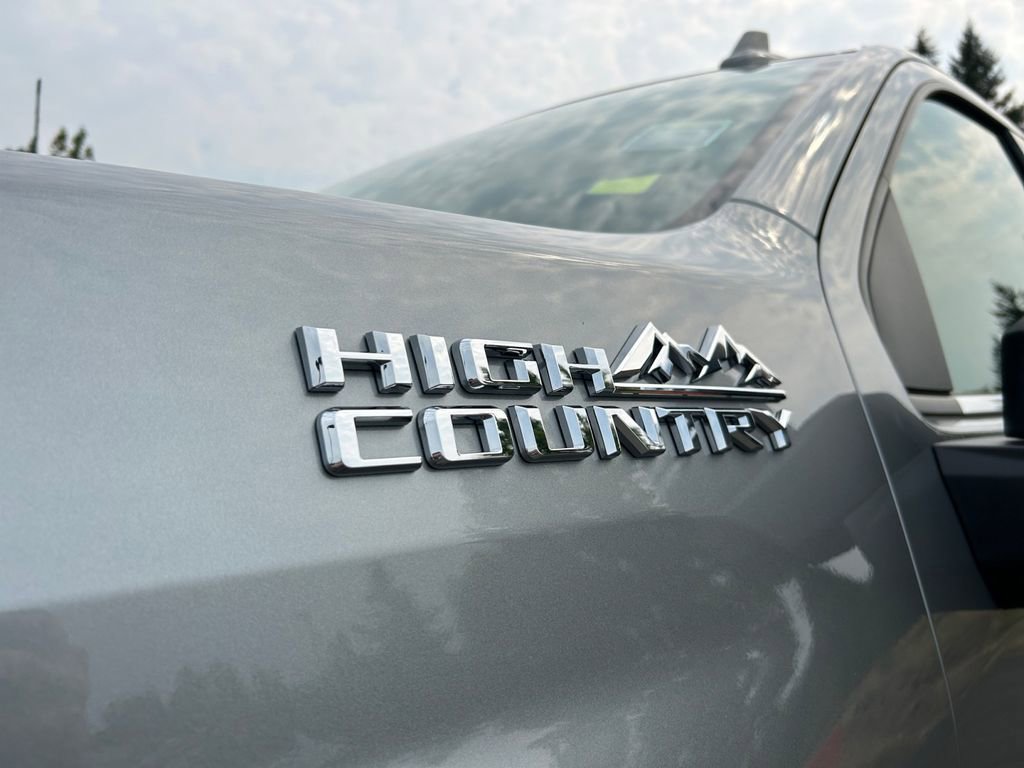 Used 2024 Chevrolet Silverado 2500 High Country w/ High Country Premium Package image 32