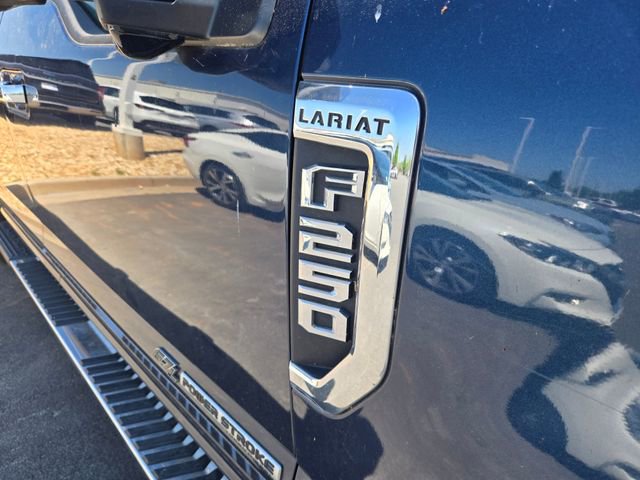 Used 2019 Ford F250 Lariat w/ Chrome Package image 4
