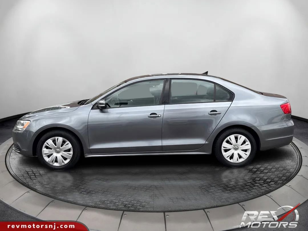 Used 2014 Volkswagen Jetta SE FWD image 2