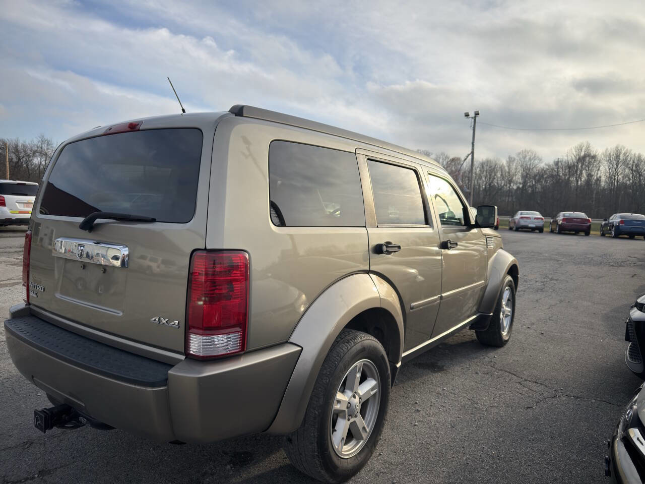Used 2007 Dodge Nitro SLT AWD/4WD image 6