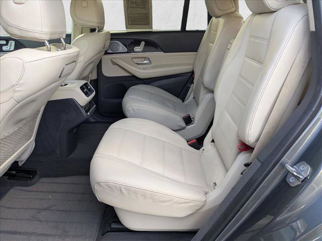 Used 2020 Mercedes-Benz GLS 450 4MATIC image 17