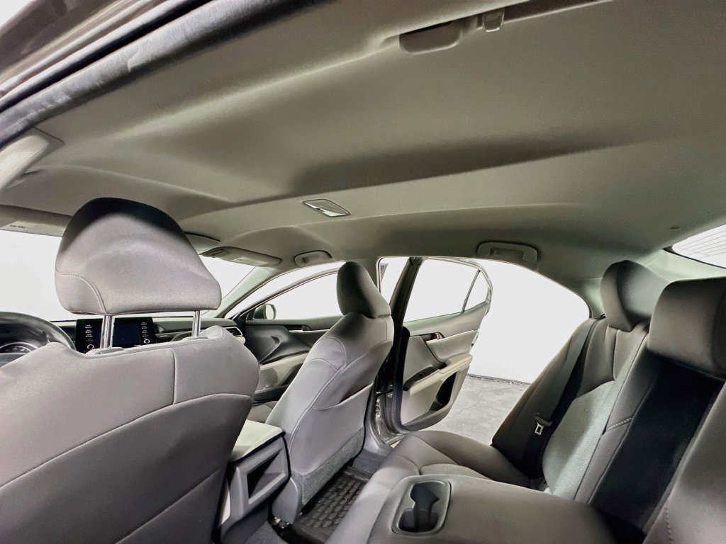 Used 2021 Toyota Camry LE FWD image 14