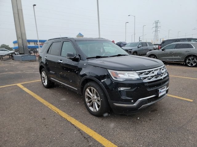 Used 2018 Ford Explorer Limited AWD/4WD image 3