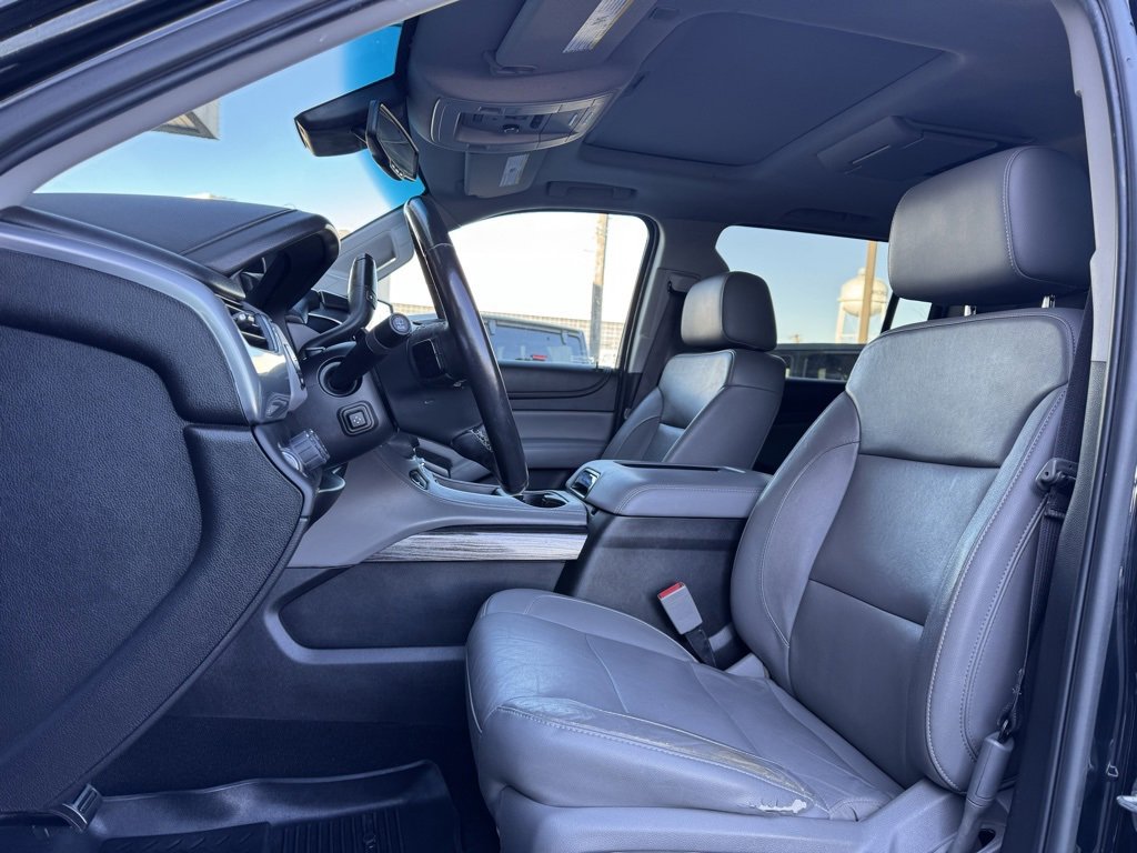 Used 2018 Chevrolet Suburban LT image 5