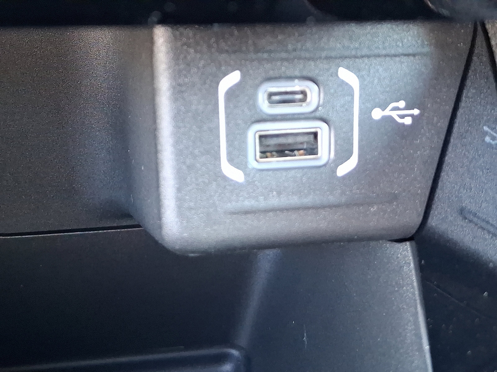 New 2026 Jeep Compass Limited image 18