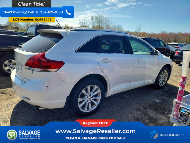 Used 2015 Toyota Venza LE AWD/4WD image 4