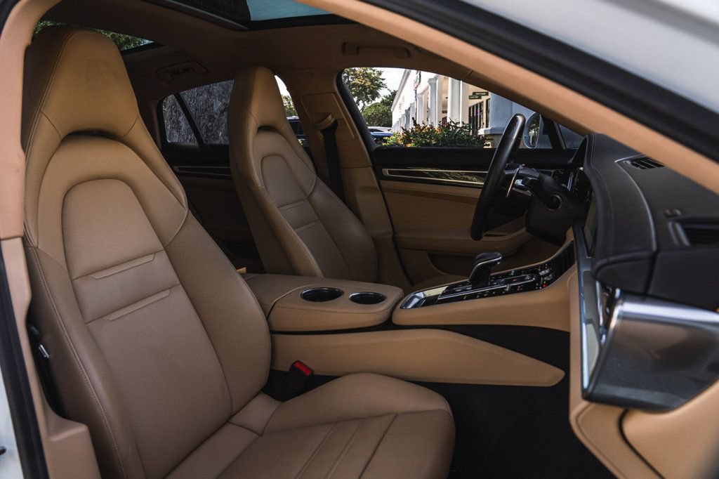 Used 2023 Porsche Panamera image 26