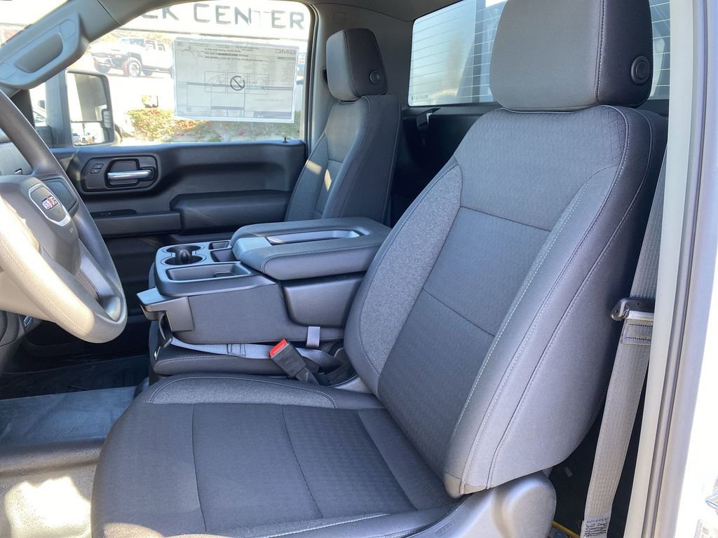 New 2026 GMC Sierra 3500 Pro w/ Convenience Package image 17