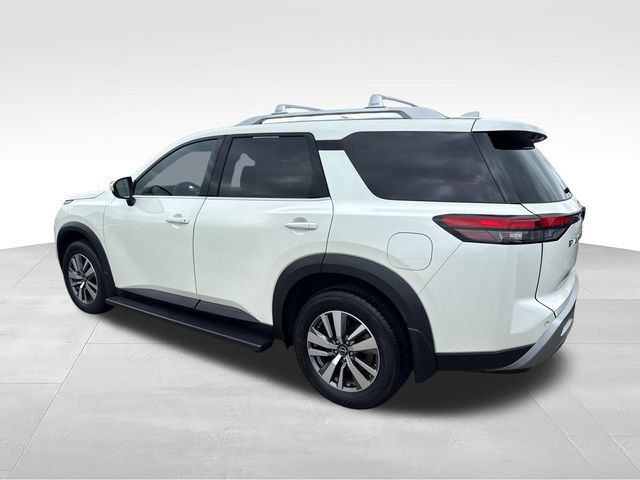 Certified 2023 Nissan Pathfinder SL AWD/4WD image 4