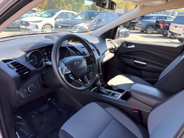 Used 2017 Ford Escape SE AWD/4WD image 12