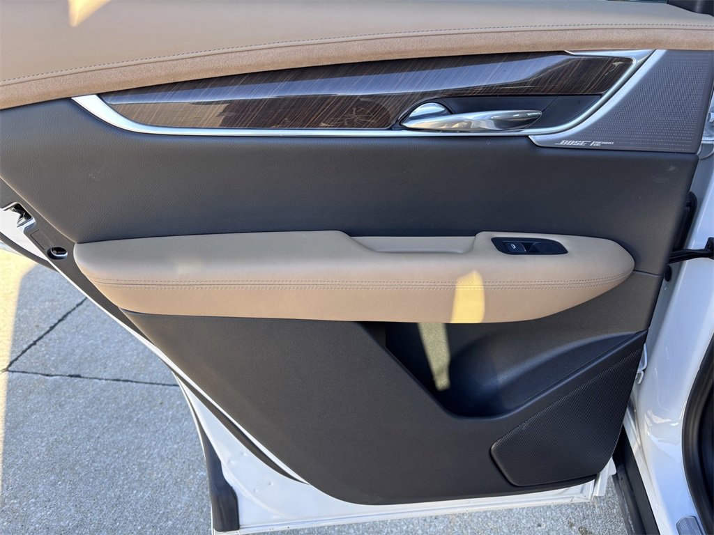 Used 2023 Cadillac XT6 Sport w/ Platinum Package image 10