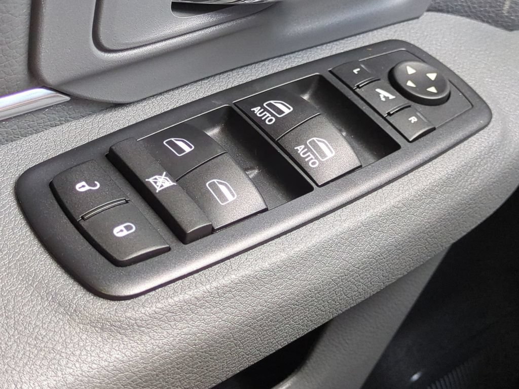 Used 2016 RAM 1500 Big Horn RWD image 23