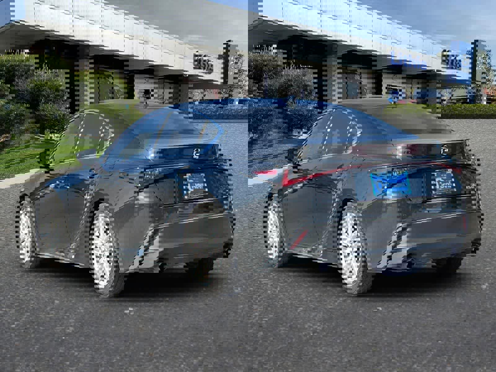 Used 2021 Lexus IS 300 w/ Comfort Package image 6