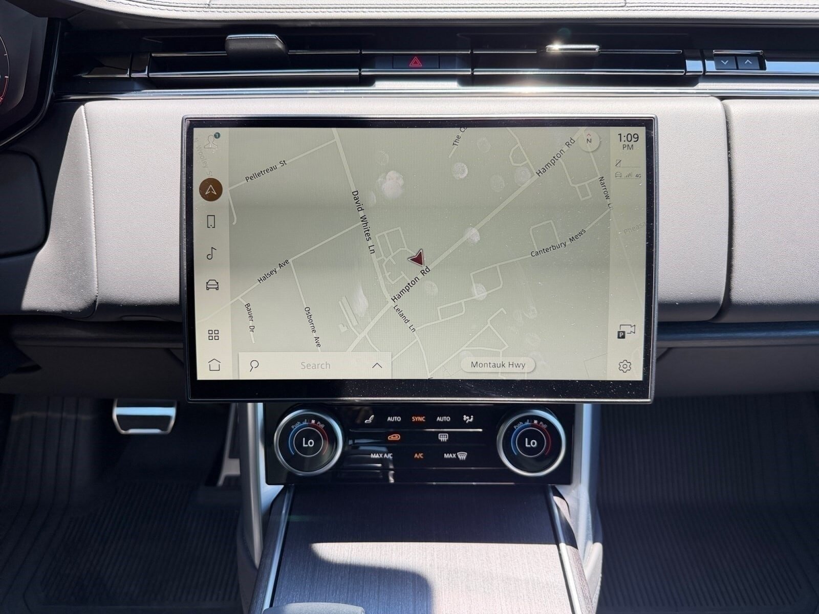 Certified 2023 Land Rover Range Rover SE AWD/4WD image 14