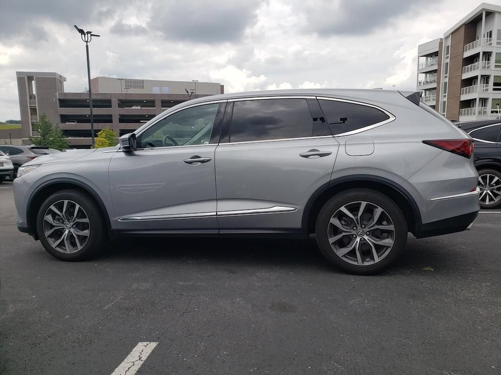 Certified 2023 Acura MDX SH-AWD w/ Technology Package image 5