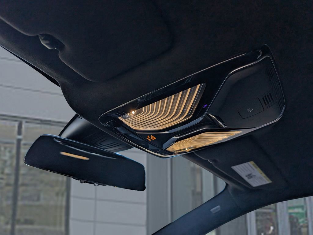 Used 2021 BMW M8 Gran Coupe xDrive w/ Driving Assistance Package image 34