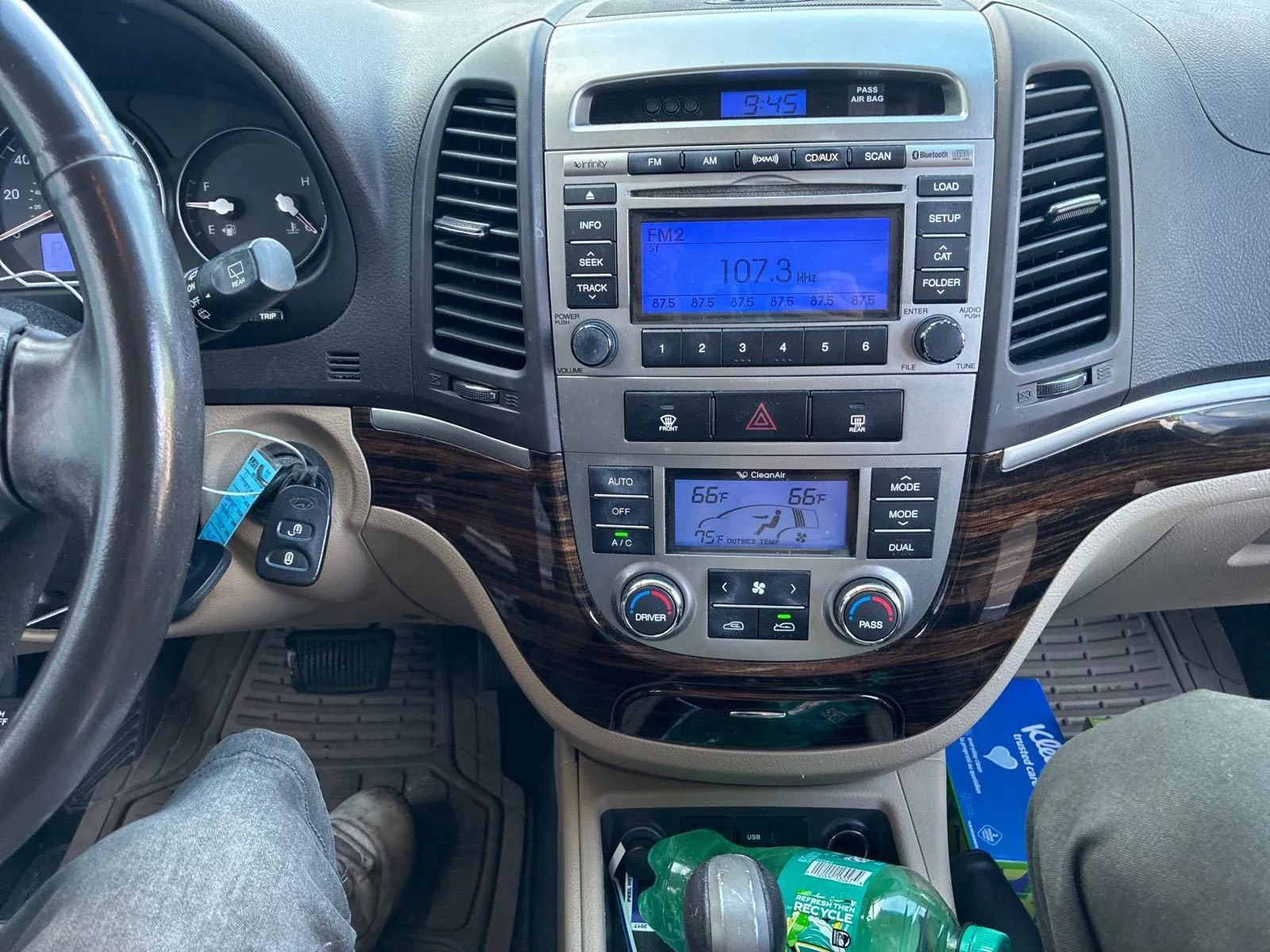 Used 2011 Hyundai Santa Fe Limited image 11