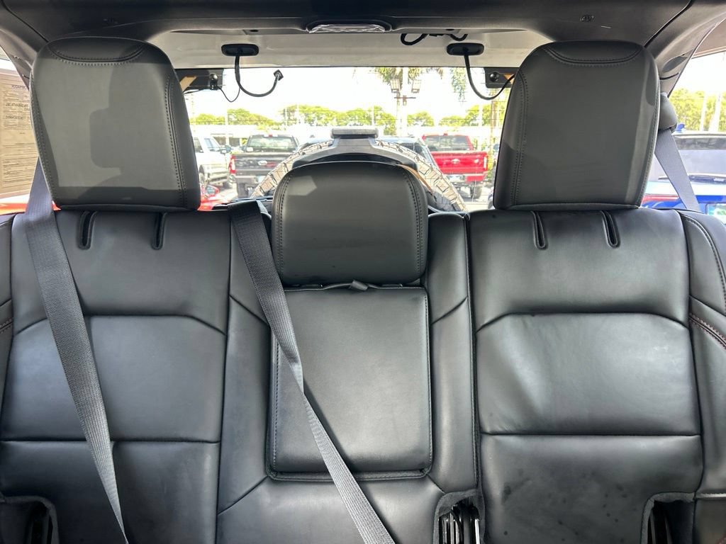 Used 2026 Jeep Wrangler Unlimited Rubicon AWD/4WD image 13