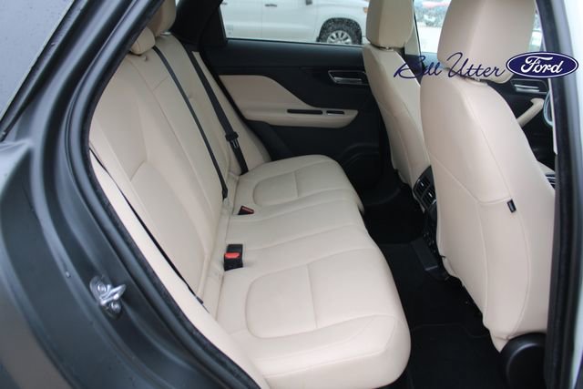 Used 2020 Jaguar F-PACE image 13