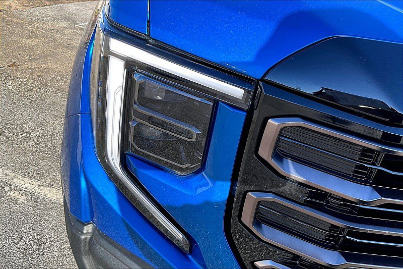 Used 2023 GMC Sierra 1500 AT4X AWD/4WD image 36