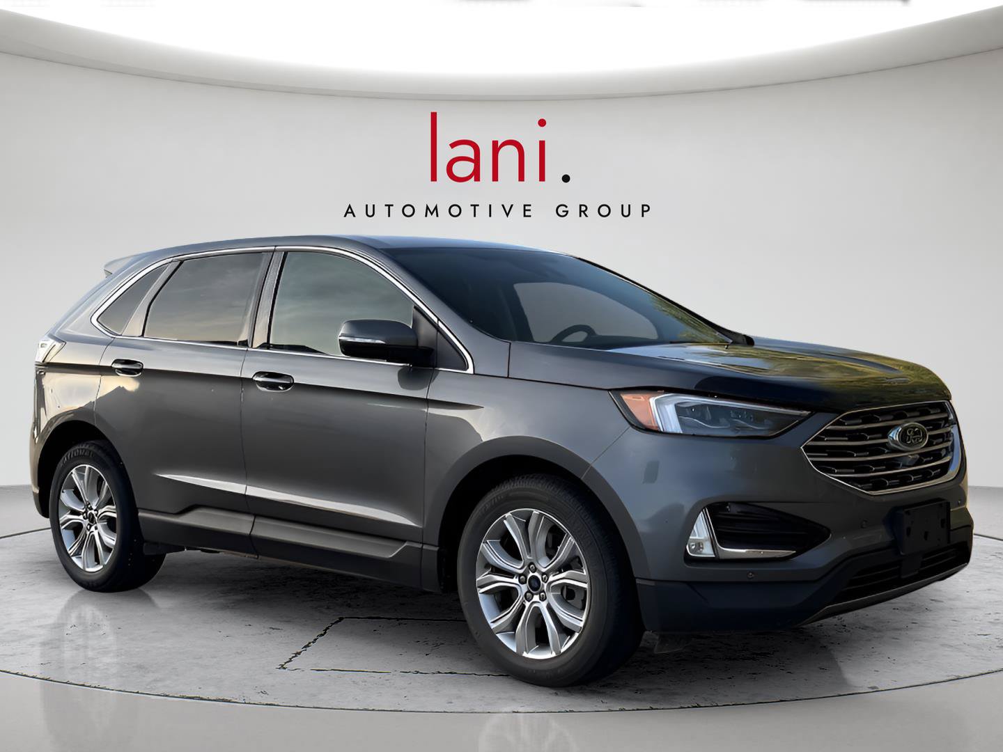 Used 2022 Ford Edge Titanium w/ Equipment Group 301A AWD/4WD image 27
