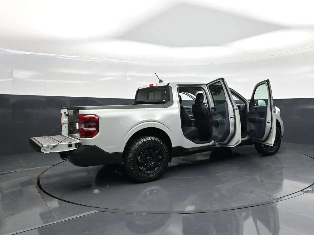 Used 2024 Ford Maverick Lariat w/ Black Appearance Package AWD/4WD image 5