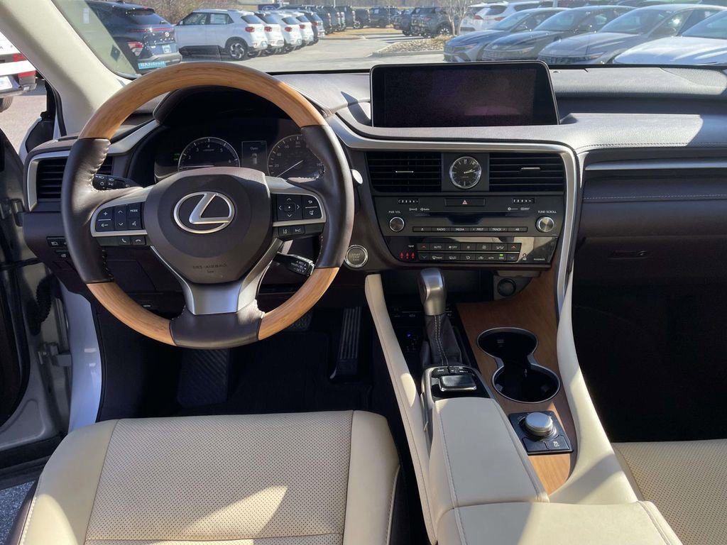 Used 2017 Lexus RX 350 FWD w/ Premium Package image 4