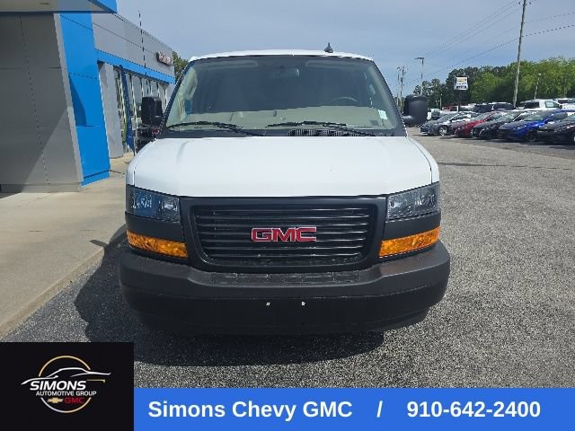 Used 2025 GMC Savana 3500 RWD image 8