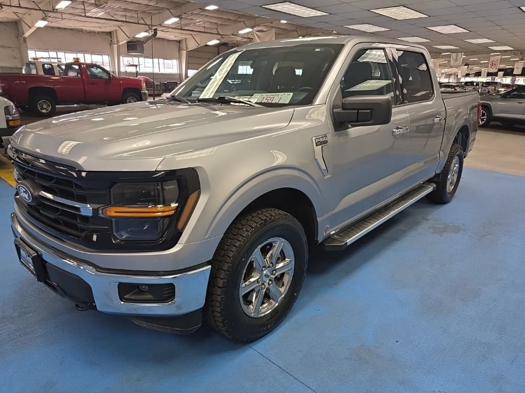 Used 2025 Ford F150 XLT w/ Equipment Group 301A Standard AWD/4WD image 16