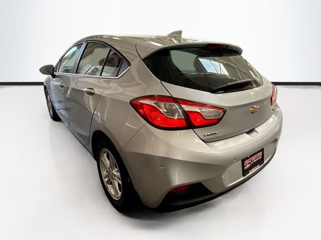 Used 2018 Chevrolet Cruze LT w/ Convenience Package FWD image 8