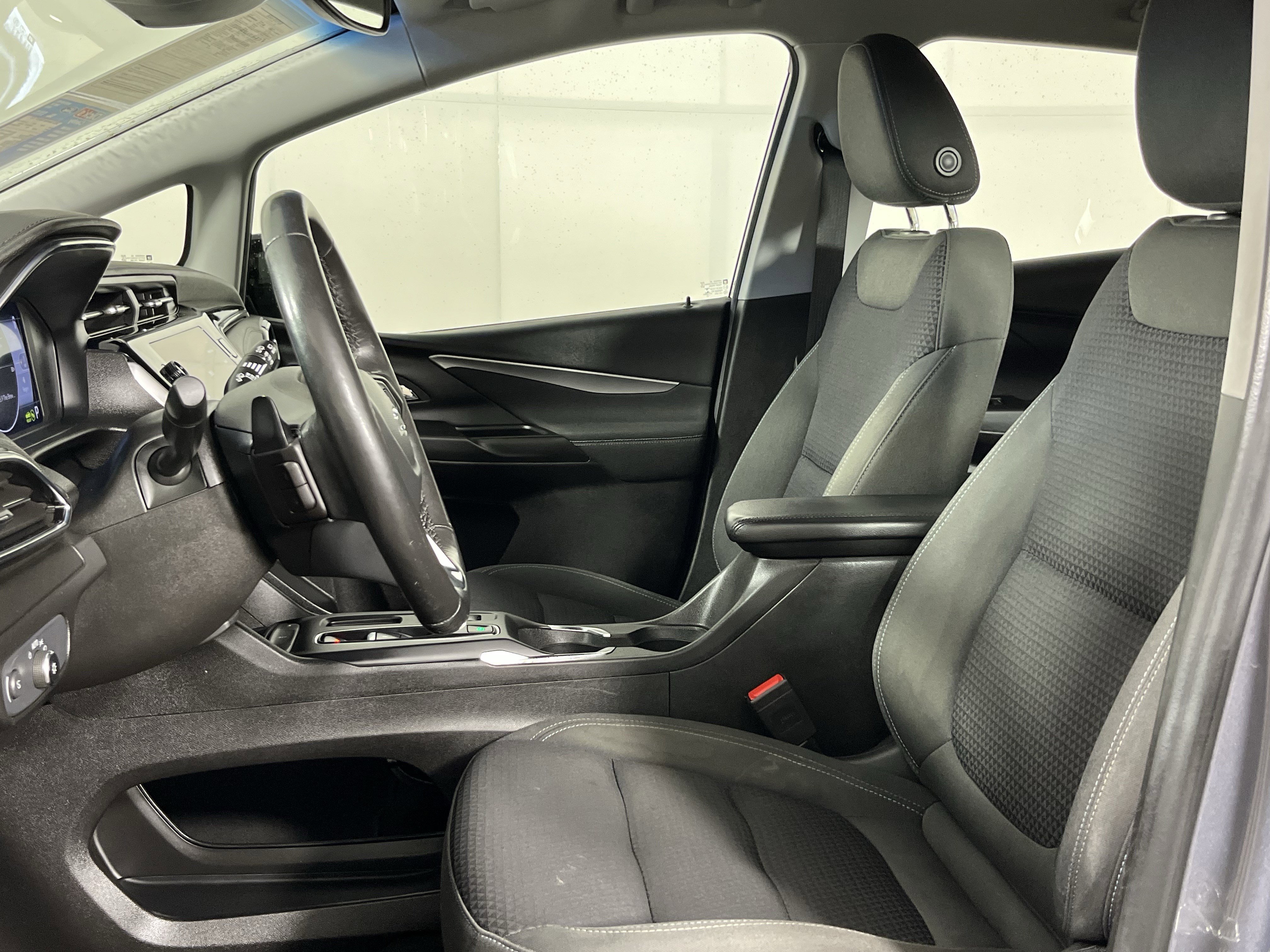 Used 2022 Chevrolet Bolt LT image 10