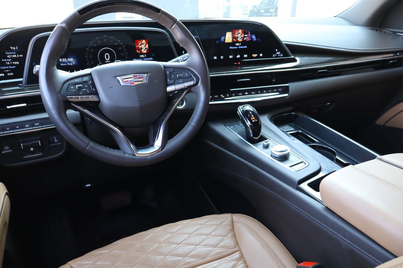 Used 2024 Cadillac Escalade ESV Sport AWD/4WD image 5