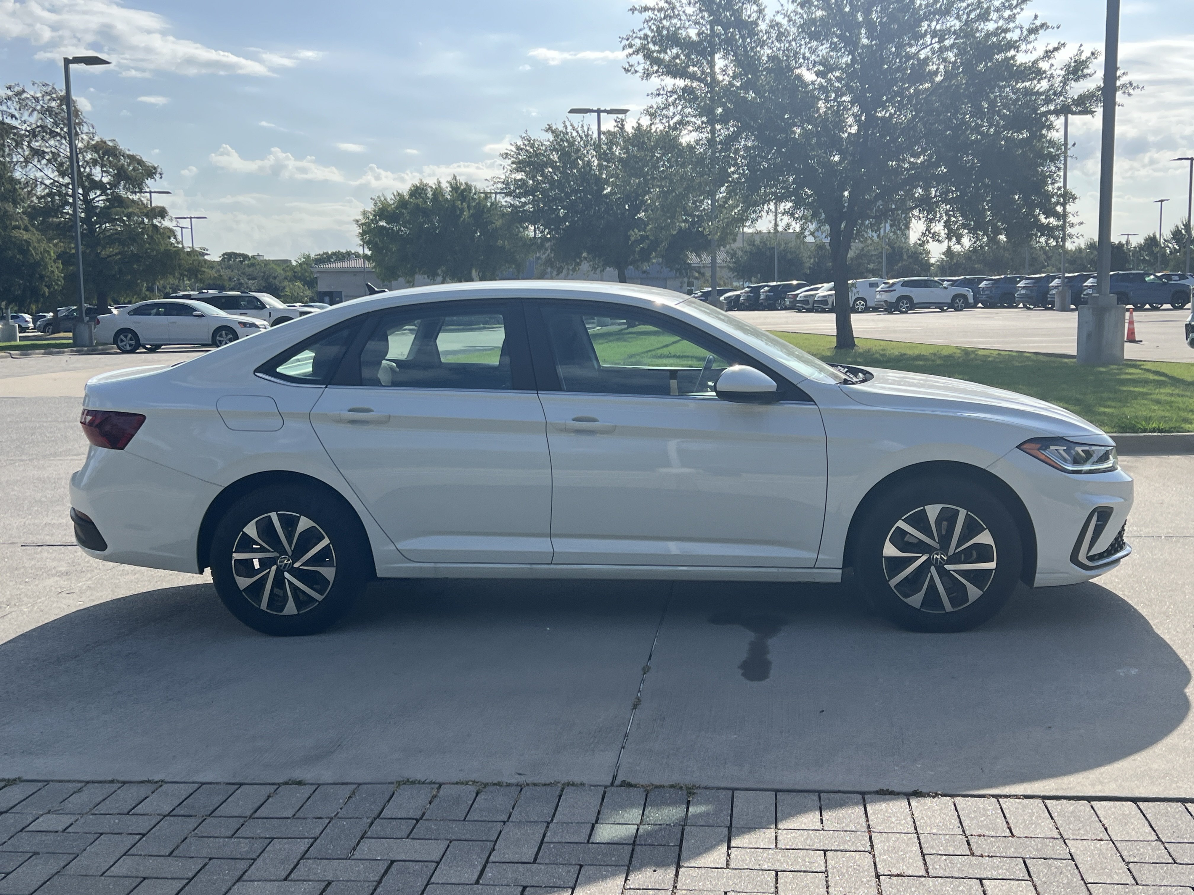 Used 2025 Volkswagen Jetta S FWD image 10