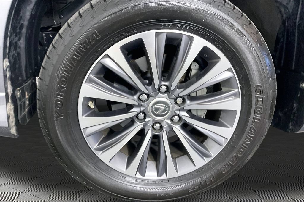 Used 2022 Lexus GX 460 Luxury w/ Off Road Package AWD/4WD image 32