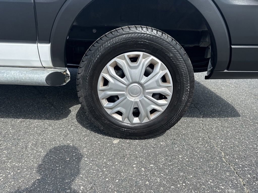 Used 2024 Ford Transit 250 Low Roof w/ Exterior Upgrade Package image 23